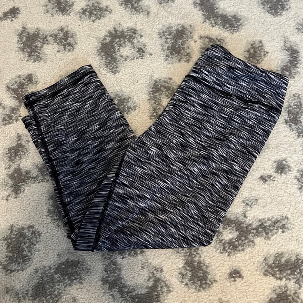 Black and white striped capri leggings